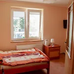 I U Reni Lodge Jantar