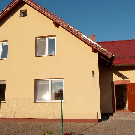 Деревянный коттедж I U Reni