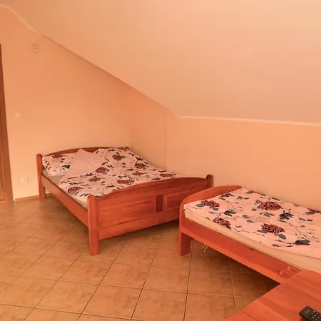 Alojamento de Turismo Selvagem I U Reni