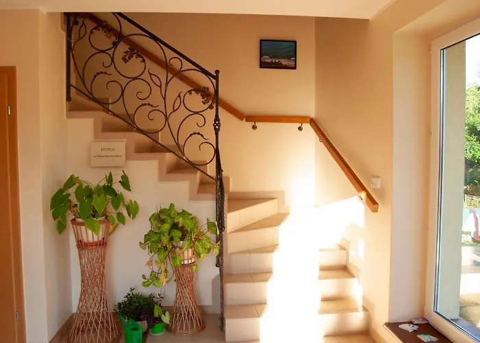 Деревянный коттедж I U Reni