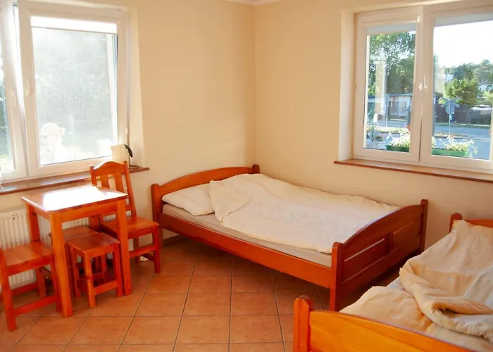 I U Reni Деревянный коттедж