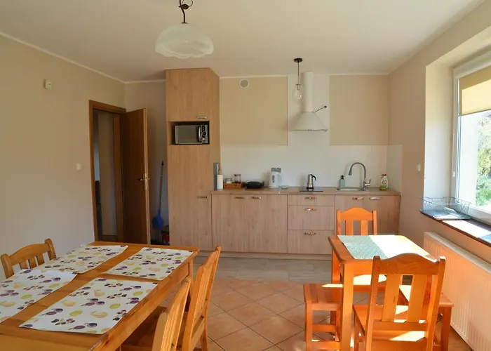 I U Reni Деревянный коттедж Янтар