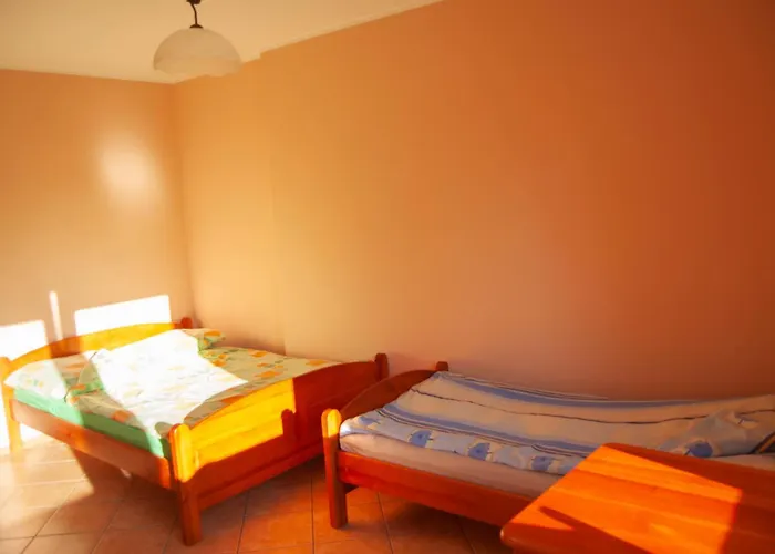 Деревянный коттедж I U Reni